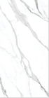 أرضية بيضاء اللون 1800x900mm نظرة رخامية بلاط بورسلين