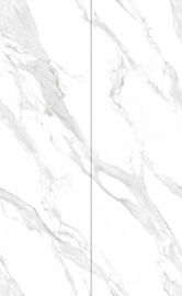 بلاط بورسلين حديث حجم كبير 800 * 2600 مم أحدث تصميم عالي الجودة من الرخام الأبيض Carrarra ألواح البورسلين بلاط الأرضيات